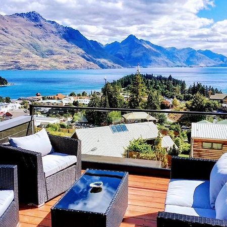 Stunning Home With Amazing Wakatipu Lake Views Queenstown Exteriér fotografie